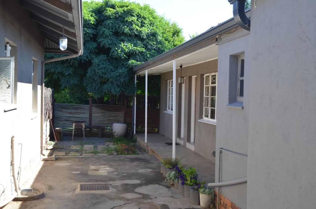 A & R Guesthouse Μπλουμφοντέιν Εξωτερικό φωτογραφία