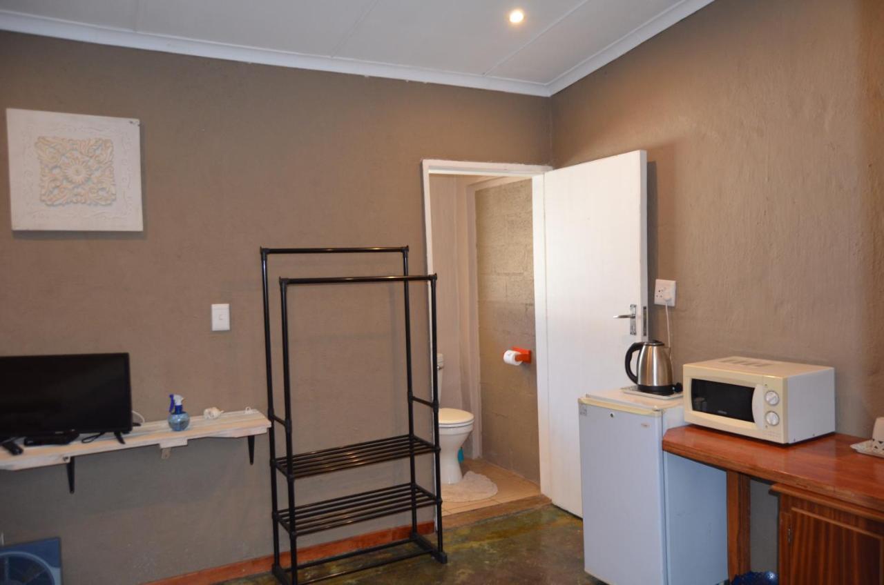A & R Guesthouse Μπλουμφοντέιν Εξωτερικό φωτογραφία